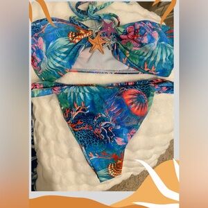 New Without Tag Bikini Size 4